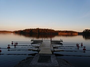 Betoninen maatuki 1,5 m leveälle käyntisillalle